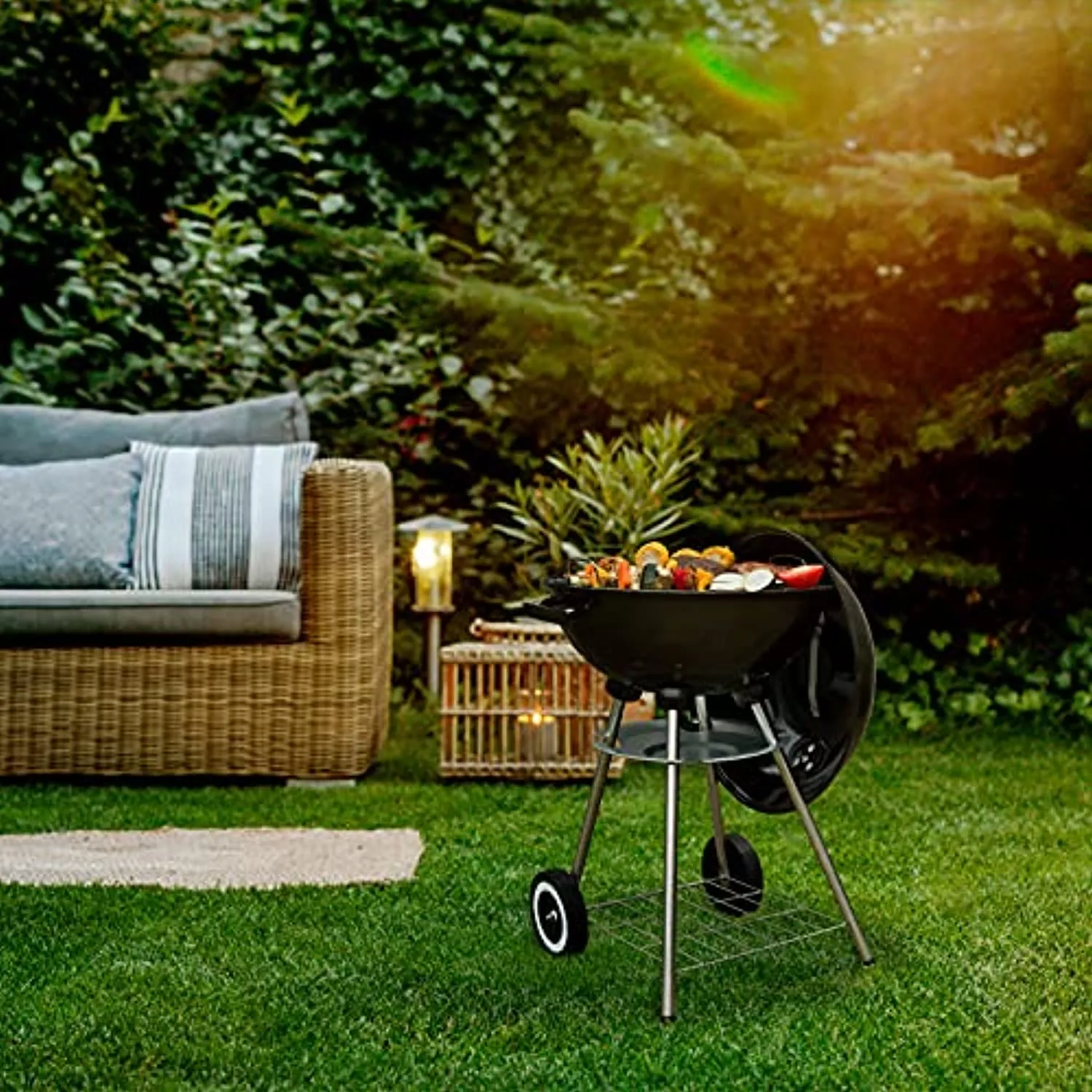 American BBQ Grill Porcelain Enamel Fire Bowl & Lid - Iron Charcoal Cooker for Outdoor Grilling, Camping, Beach Trips, Barbecues - Portable Coal Smoker for Meat, Steak - Medium, 48x44x72cm
