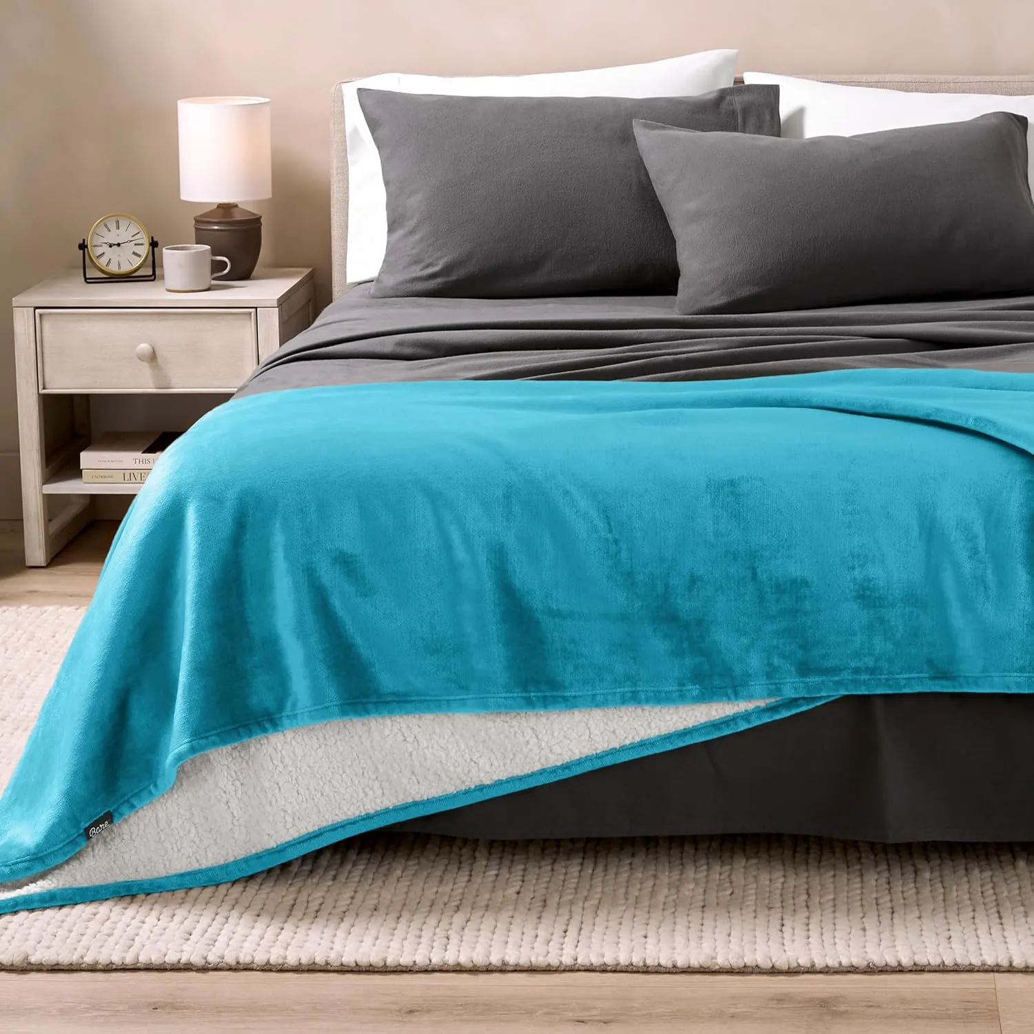 Bare Home Sherpa Fleece Blanket - Twin/Twin Extra Long - Blanket for Bed, Sofa, Couch, Camping, Travel, and Gifts - Warm & Lightweight - Fluffy & Soft - Reversible (Twin/Twin XL, Caribbean Sea)