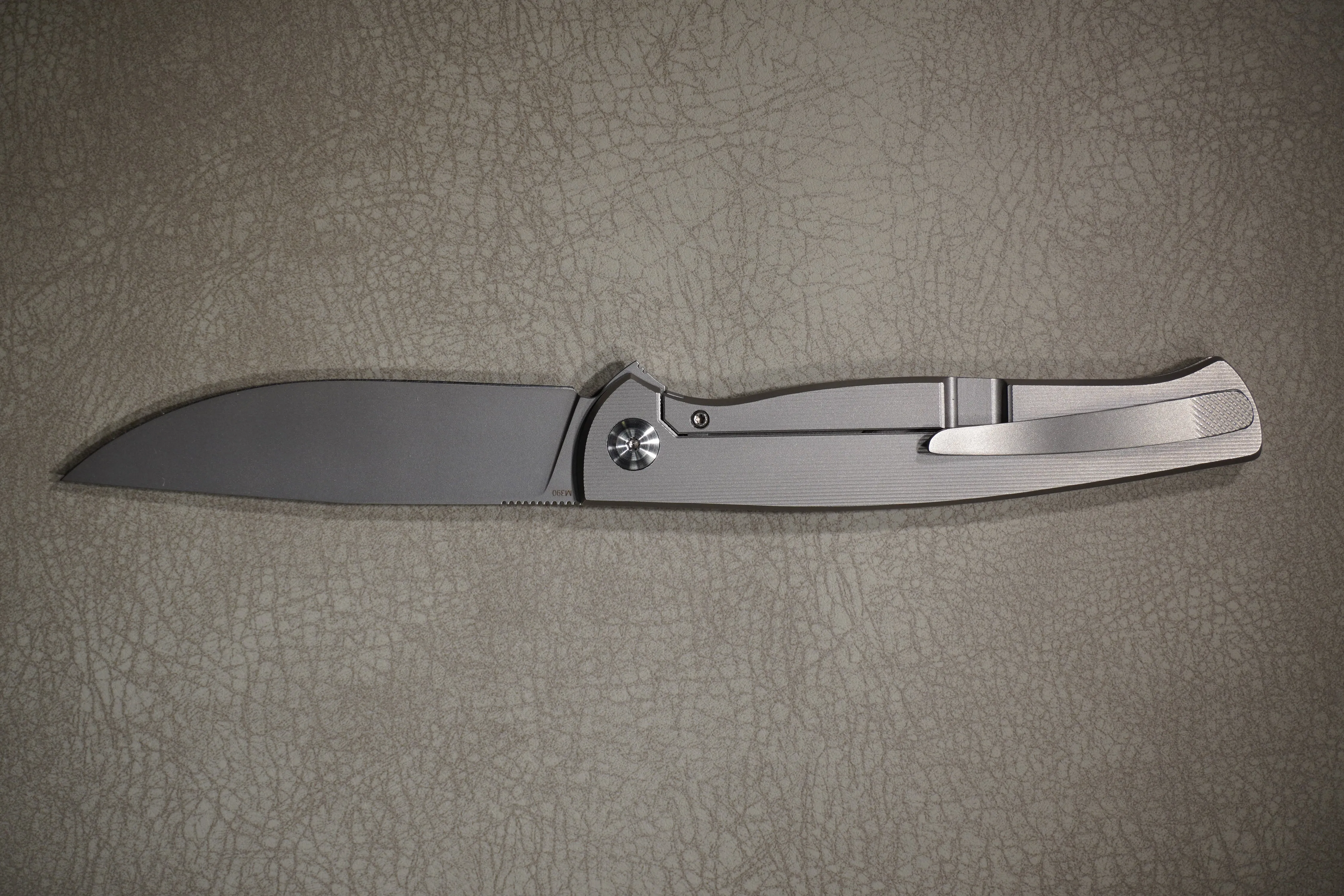 Cheburkov Knife Leader New, Steel M390, Handle Grey Titanium