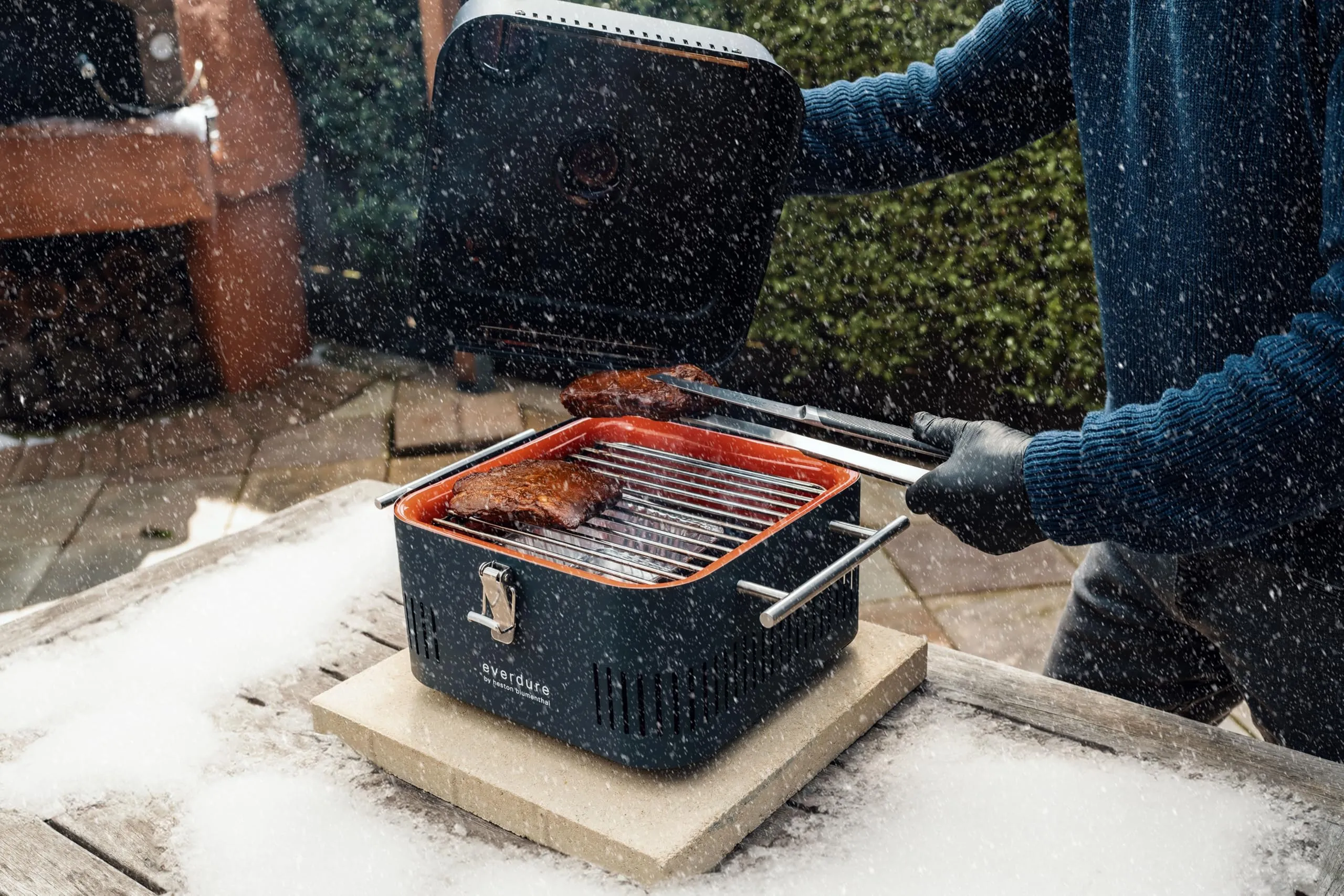 Everdure CUBE Portable Charcoal Grill, Tabletop BBQ, Perfect Tailgate, Beach, Patio, or Camping Grill, Lightweight & Compact Small Grill with Preparation Board & Food Storage Tray, Matte Black
