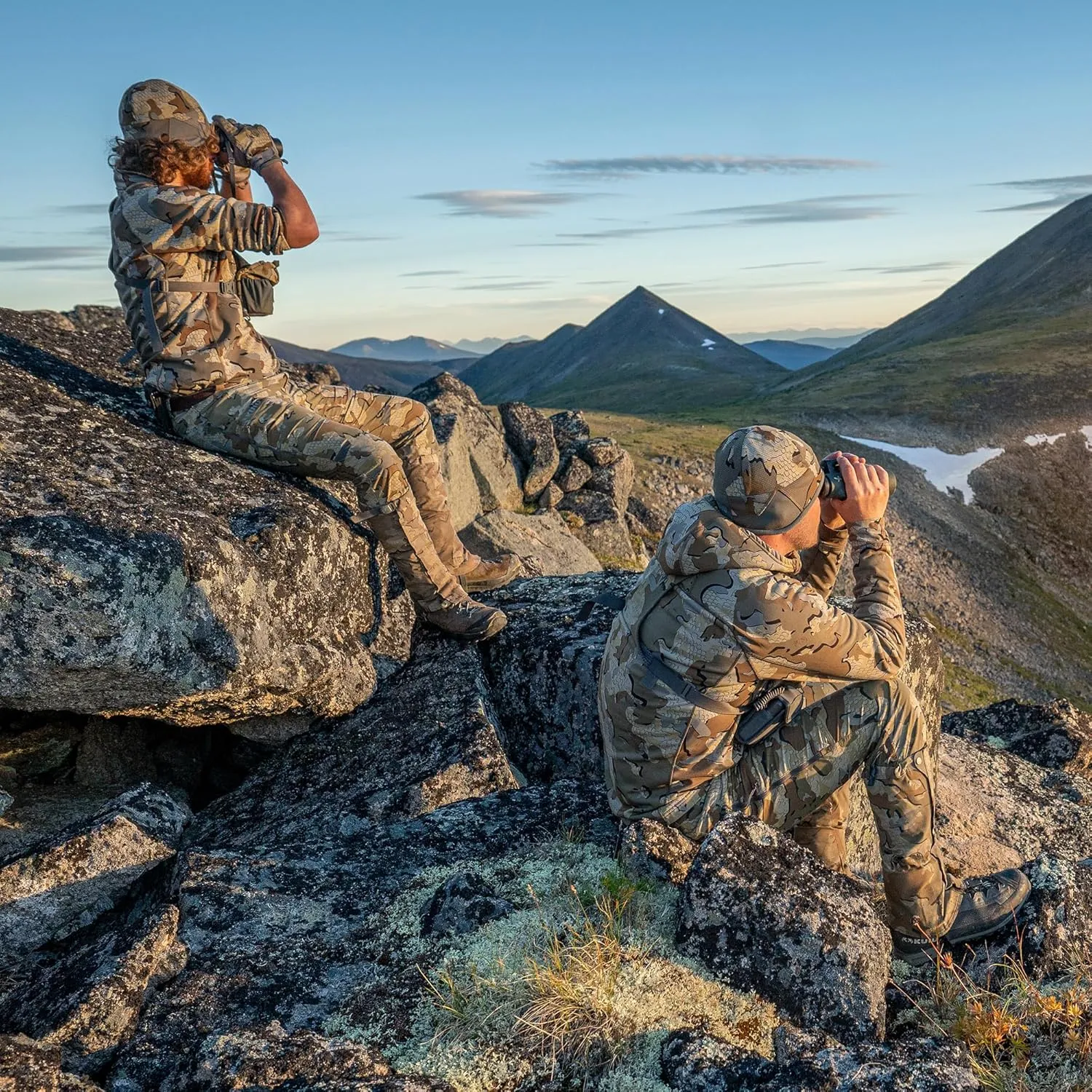 KUIU Guide Pro Pant - Wind-Resistant, Articulated Fit, Durable Soft-Shell for Cold Weather Mountain Hunting