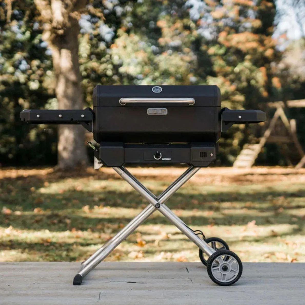 Masterbuilt Portable Charcoal Grill   Smoker - MB20040722