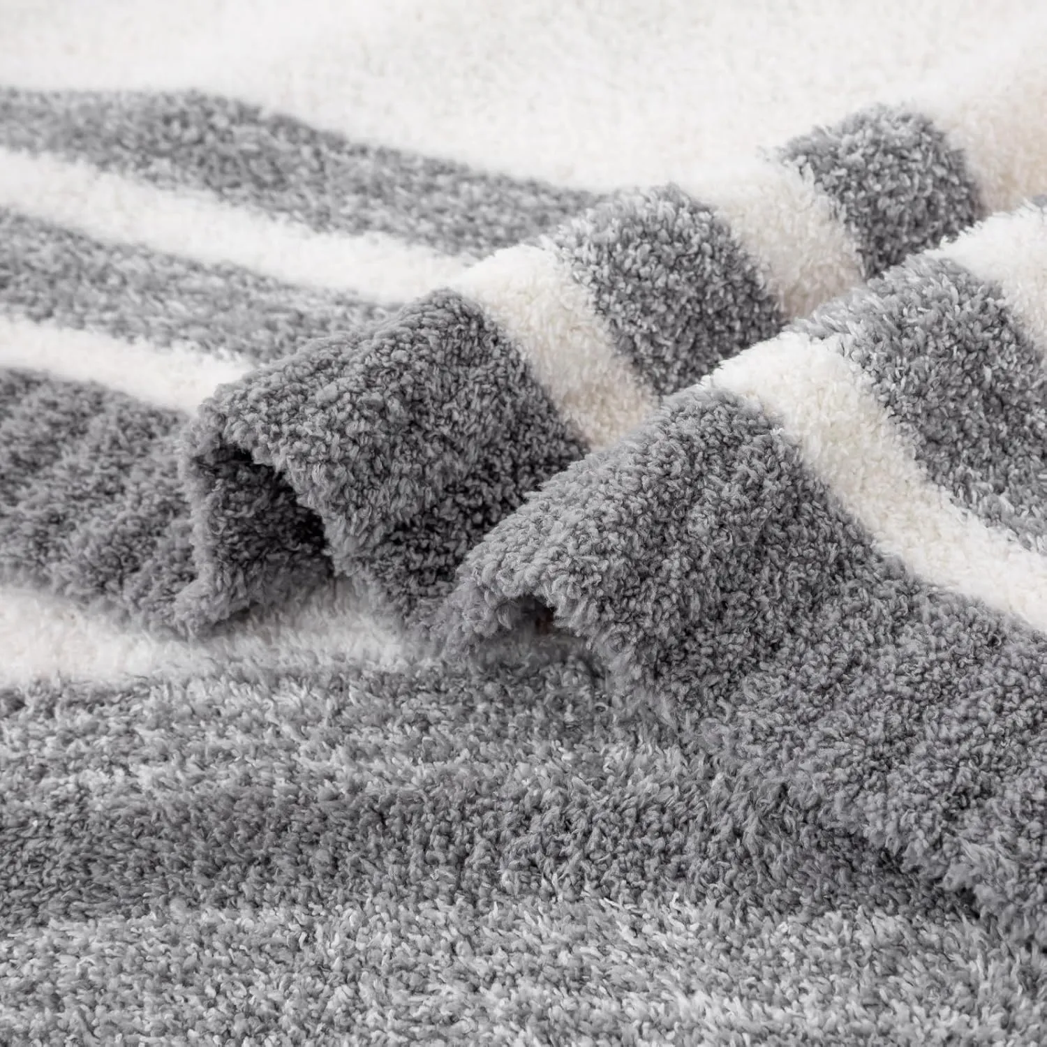 Mokoya Super Soft Summer Blanket 50"x70", Fluffy Lightweight Grey Throw Blanket for Couch, Bed, Sofa, Reversible Plush Knitted Throw Blanket, Modern Aesthetic Cozy Blanket, Gifts for Women, Men