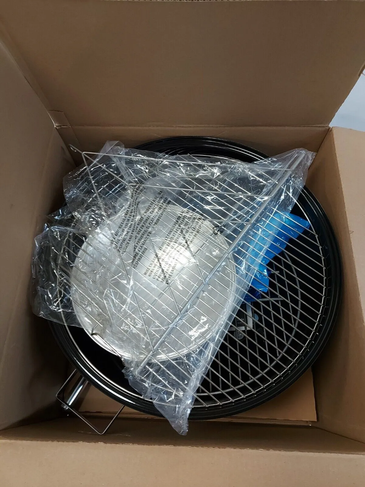 (N87018-1) Weber 22" Charcoal Grill