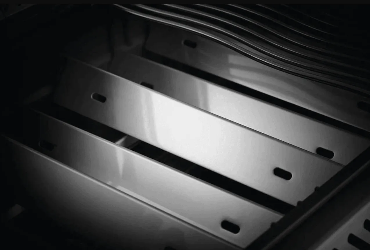 Napoleon Rogue 525 4 Burner BBQ