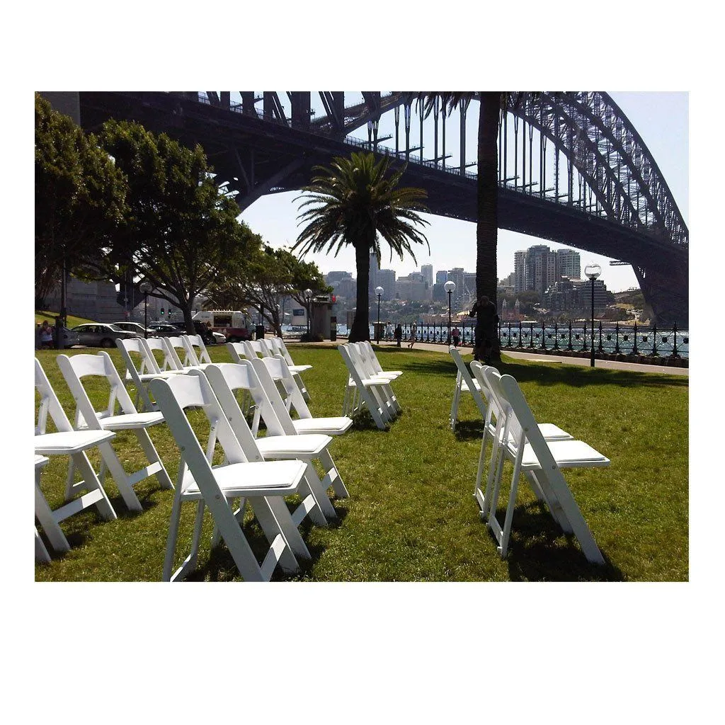 Nufurn Americana Folding Chairs
