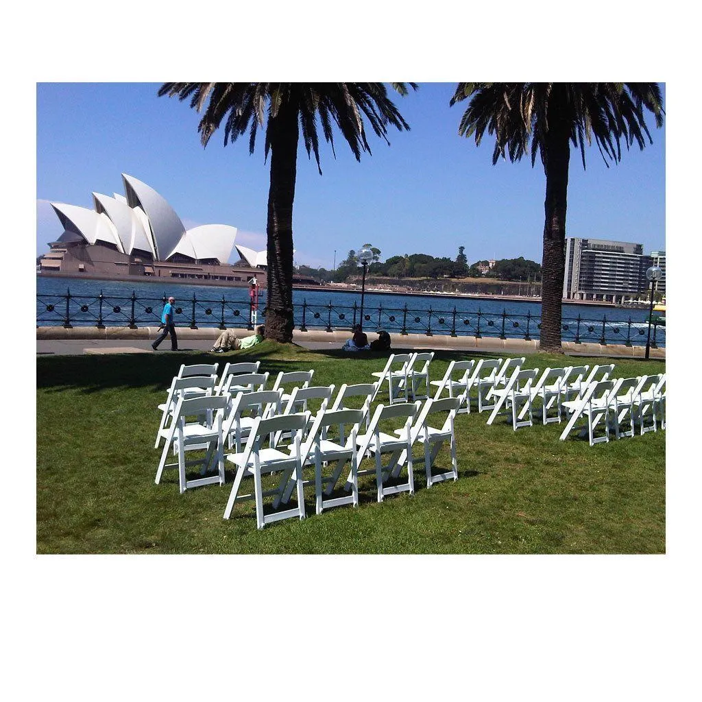 Nufurn Americana Folding Chairs