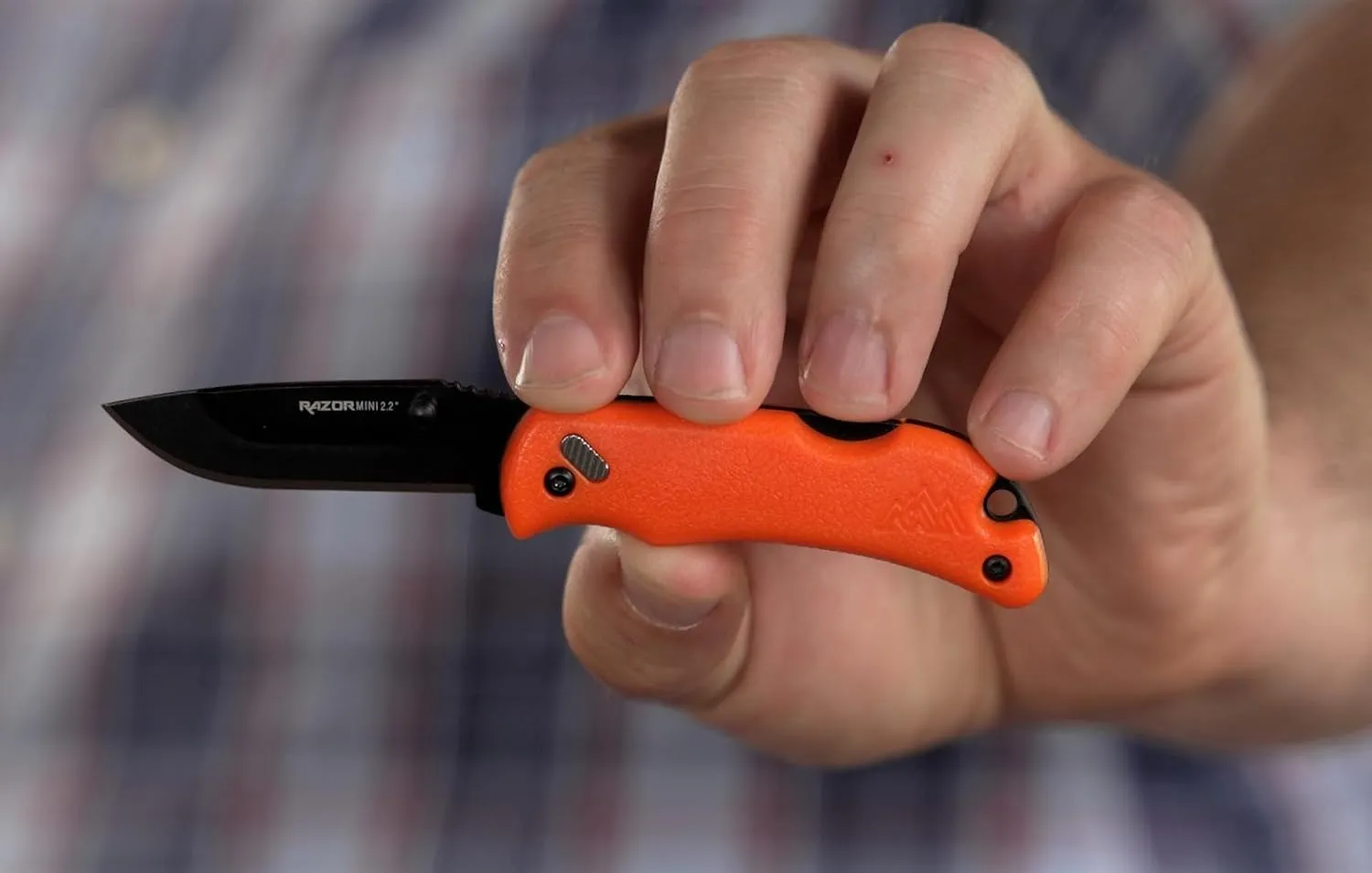 Outdoor Edge Razor Mini Folding Pocket Knife - Compact 2.2" EDC with RazorSafe Replaceable Blades - Perfect Small Everyday Carry - Includes 2 Replaceable Drop Point Blades - Great Gift for Women