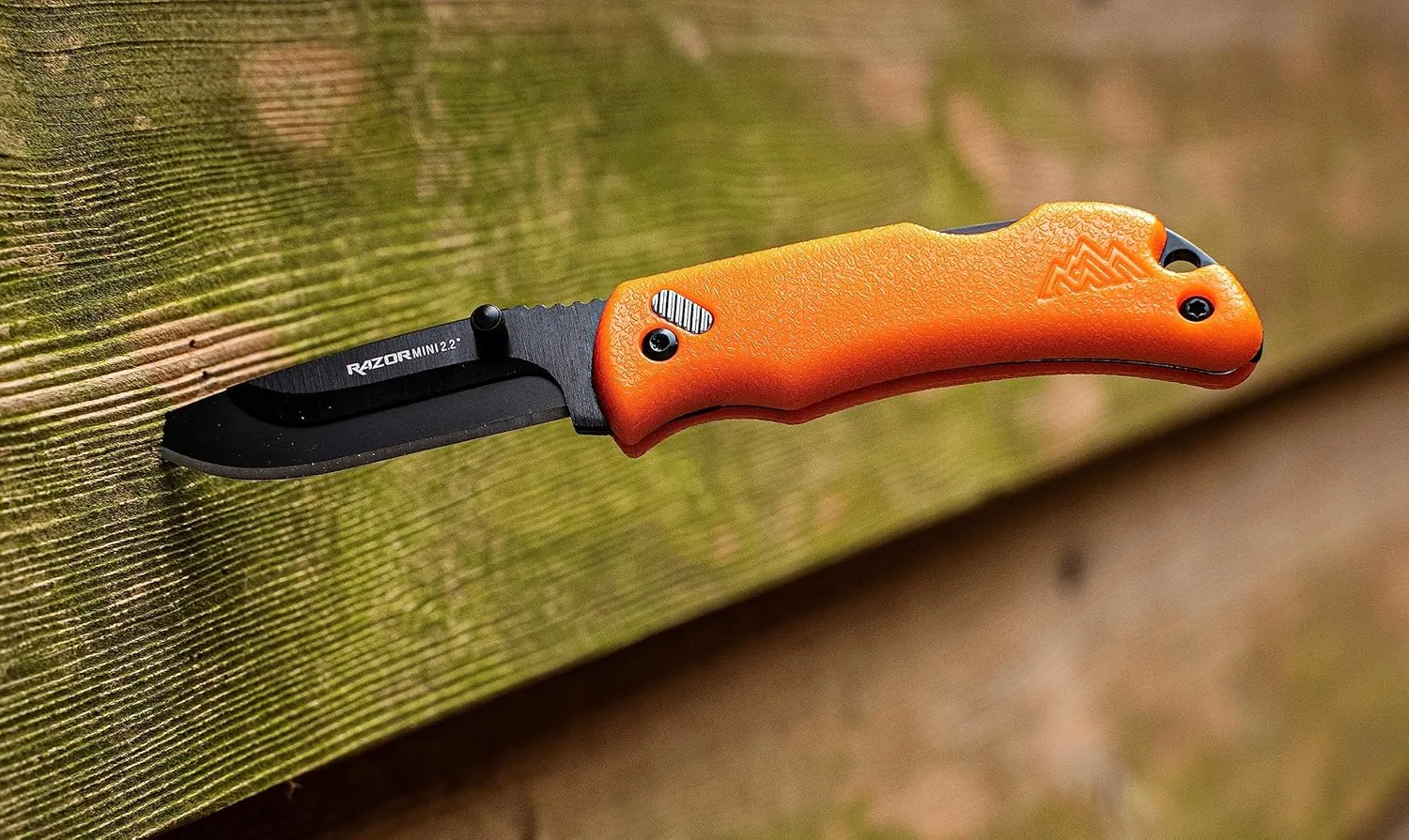 Outdoor Edge Razor Mini Folding Pocket Knife - Compact 2.2" EDC with RazorSafe Replaceable Blades - Perfect Small Everyday Carry - Includes 2 Replaceable Drop Point Blades - Great Gift for Women
