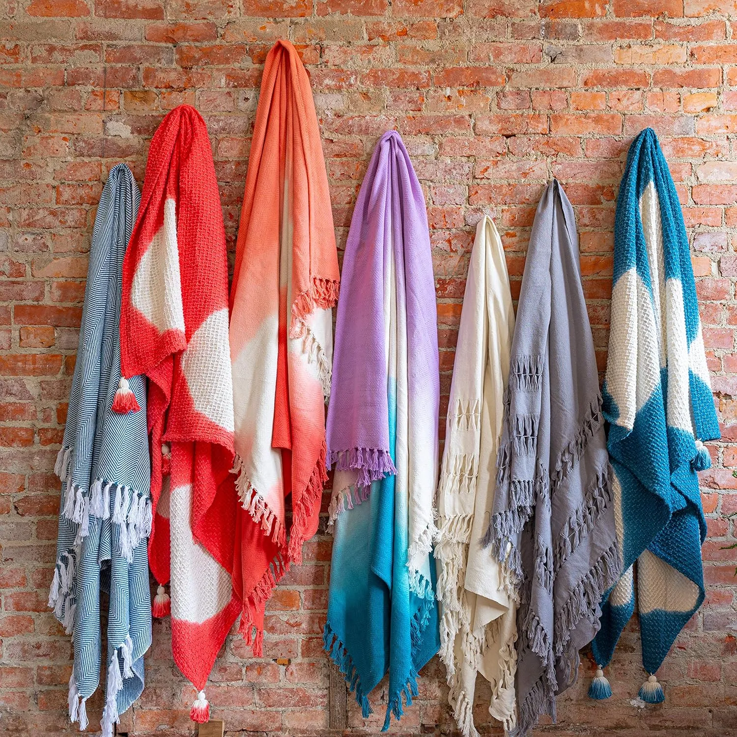 Refinery29 | Lennon Collection | Premium Cotton Textured Throw Blanket, Modern Fringe Design for Luxury Home Décor (50 x 70, White)