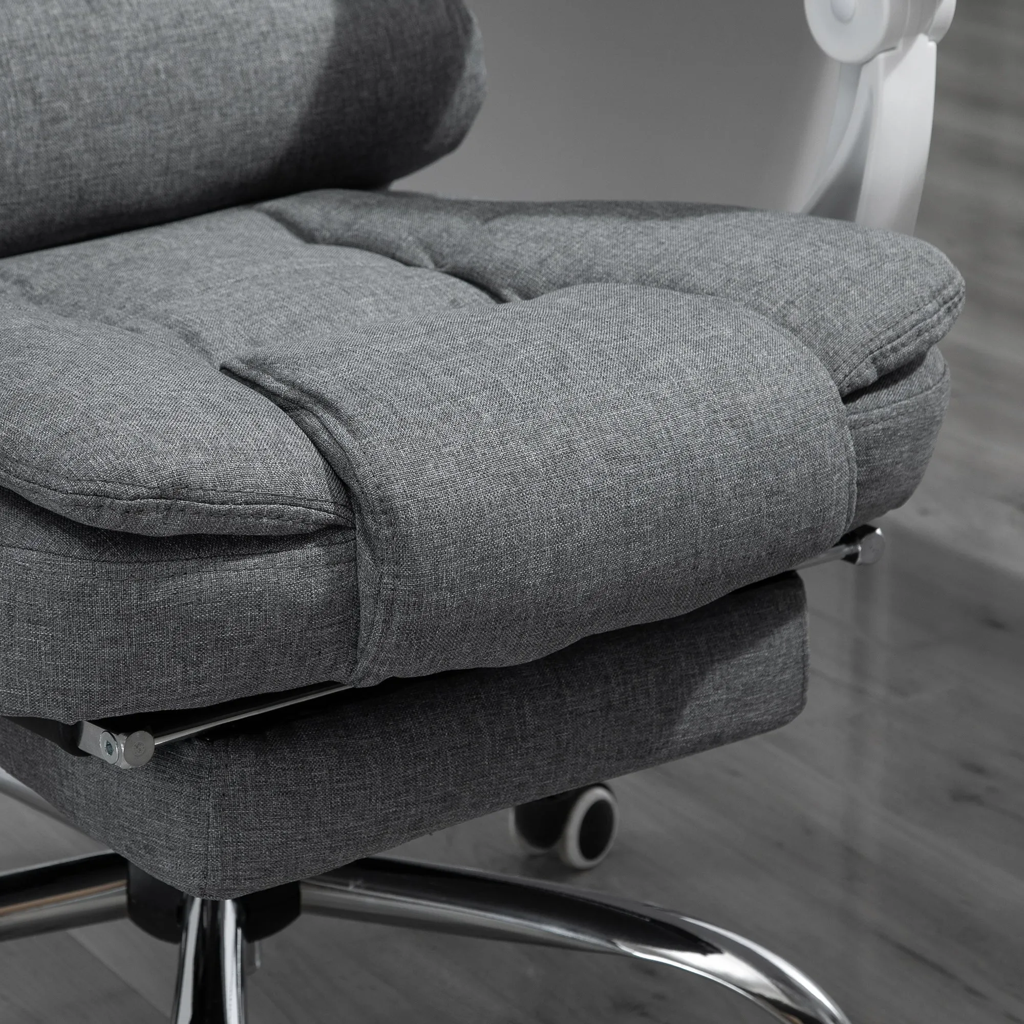 Rootz Office Chair Manager - Computer Chair - Ergonomic Swivel Seat - Folding Footrest - 65L x 70W x 110-118H cm
