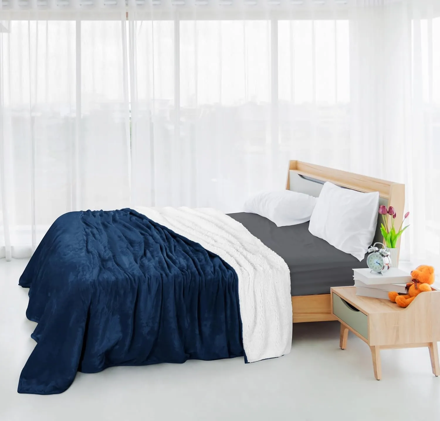 Utopia Bedding Sherpa Blanket Full Size (Navy, 90x84 Inches) - Soft Lightweight Plush Fleece Reversible Blanket for Bed, Sofa, Couch, Camping and Travel