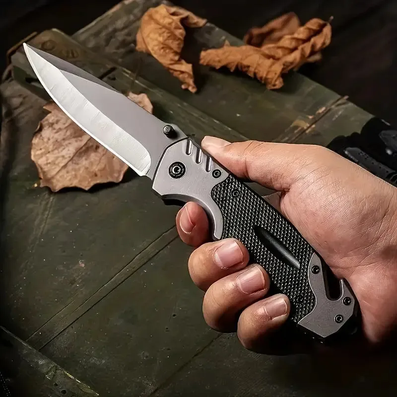 Wild West Pioneer Blade: Compact Multi-Use Outdoor Knife
